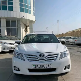 Toyota Camry 2010