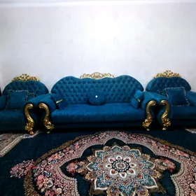 Продается диван комплект