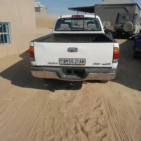 Toyota Tundra 2001