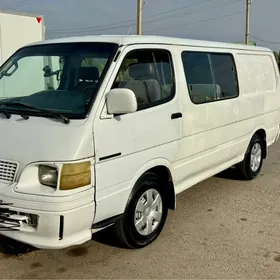 Toyota Hiace 2004