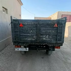 UAZ 452 1987