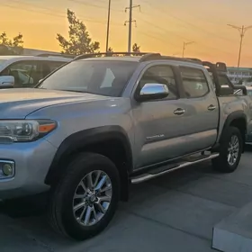 Toyota Tacoma 2017