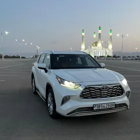 Toyota Highlander 2020