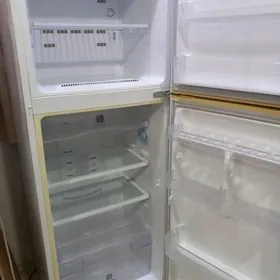 холодильник Samsung