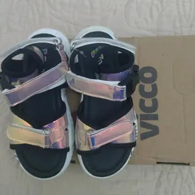 кроссовки, босоножки