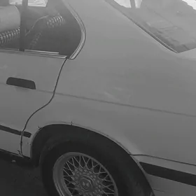 BMW 520 1990