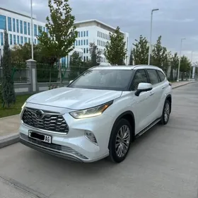 Toyota Highlander 2023
