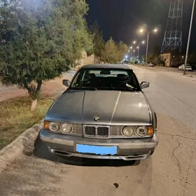 BMW 525 1990