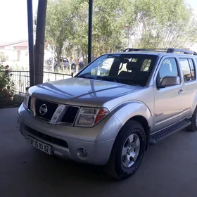 Nissan Pathfinder 2004