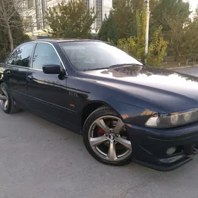 BMW E39 2002