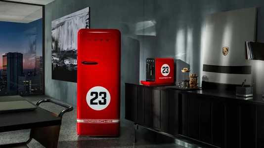 Porsche meşhur sportkarlaryň stilinde hojalyk enjamlarynyň kolleksiýasyny hödürledi
