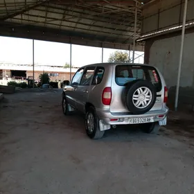 Lada Niva 2005