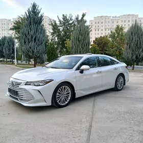 Toyota Avalon 2019