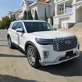 Ford Explorer 2025