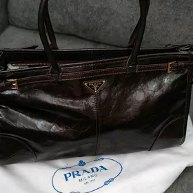 сумка новая Prada