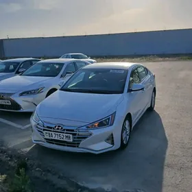 Hyundai Elantra 2020