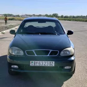 Daewoo Lanos 1999