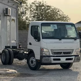 Mitsubishi Canter 2025