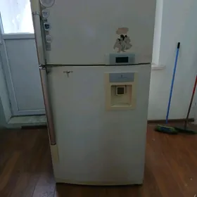 холодильник LG