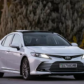 Toyota Camry 2024