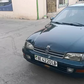 Toyota Corona 1993