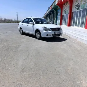Nissan Almera 2015