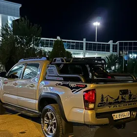 Toyota Tacoma 2018