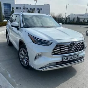 Toyota Highlander 2022
