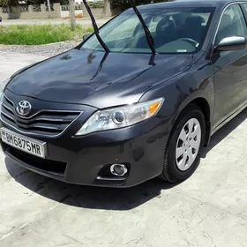 Toyota Camry 2011