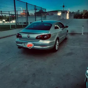 Volkswagen CC 2011