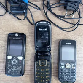 Мобильный телефон