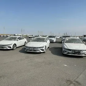 Hyundai Elantra GT 2025