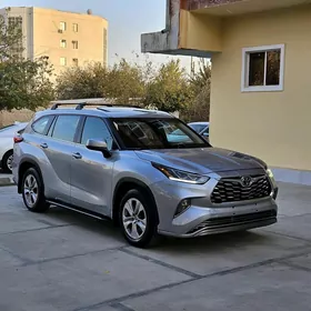Toyota Highlander 2020