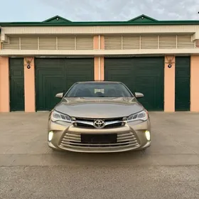 Toyota Camry 2017
