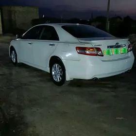 Toyota Camry 2011