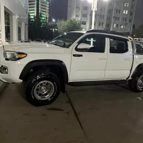 Toyota Tacoma 2019