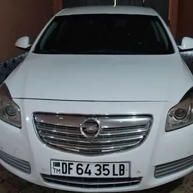 Opel Insignia 2011