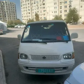 Toyota Hiace 2001