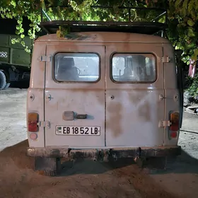 UAZ 2206 2001