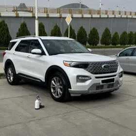 Ford Explorer 2021