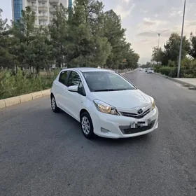 Toyota Yaris 2012