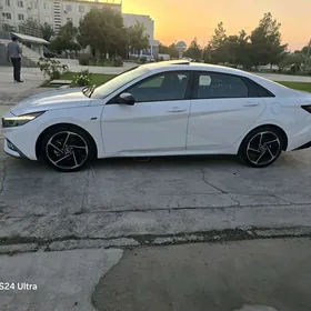 Hyundai Elantra 2021