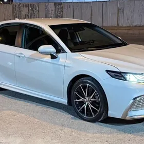Toyota Camry 2022