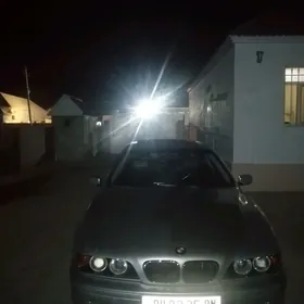 BMW E39 1999