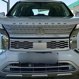 Mitsubishi Outlander 2021