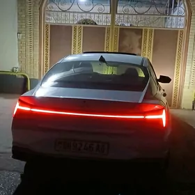 Hyundai Elantra 2021