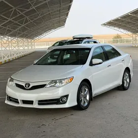 Toyota Camry 2012