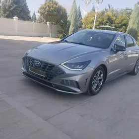Hyundai Sonata 2021