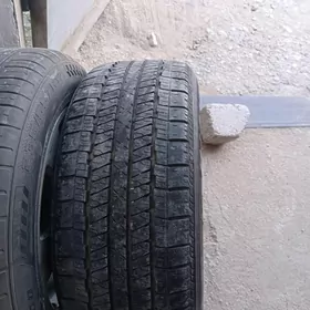 235 55 17