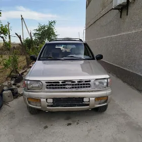 Nissan Pathfinder 1998